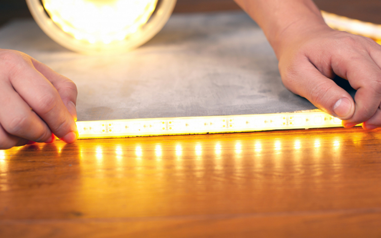 LED szalagok használata kültéren – miért jó és hova?