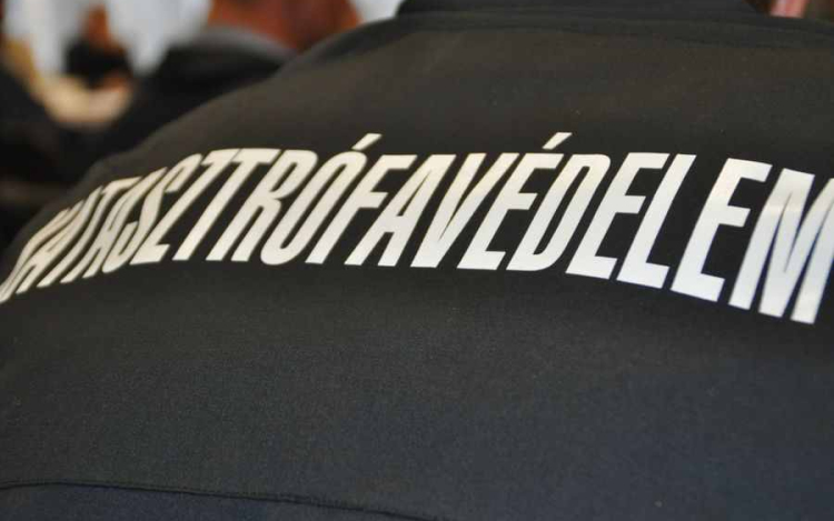 Tömegkarabol az M3-as sztrádán