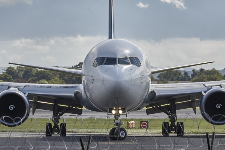 Évente tízezer agresszív utassal találkoznak a légijáratokon