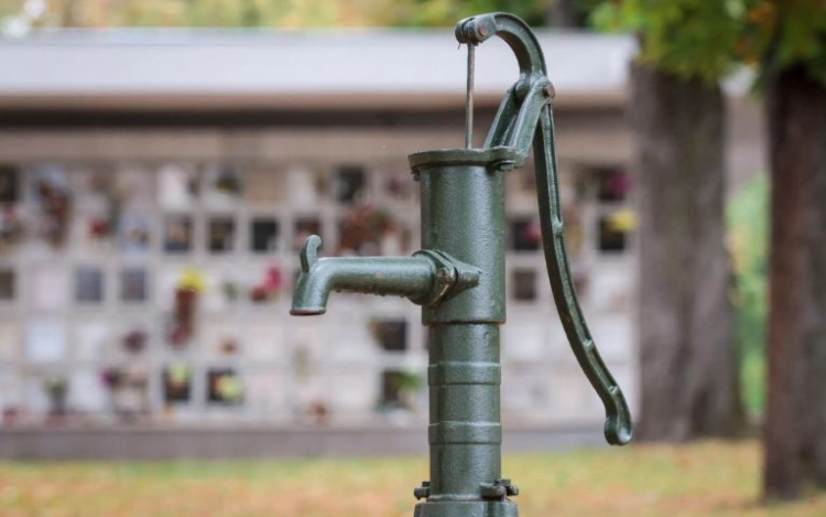 Téliesítik a kutakat