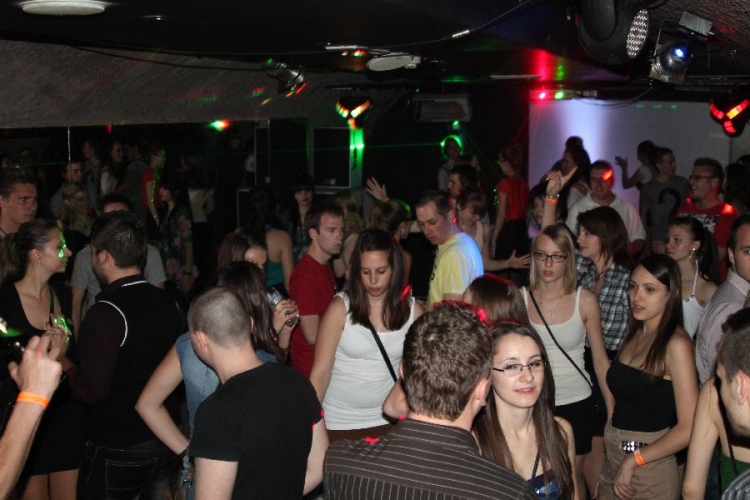 2013.04.30 Kedd Subway AK Buli fotók:árpika