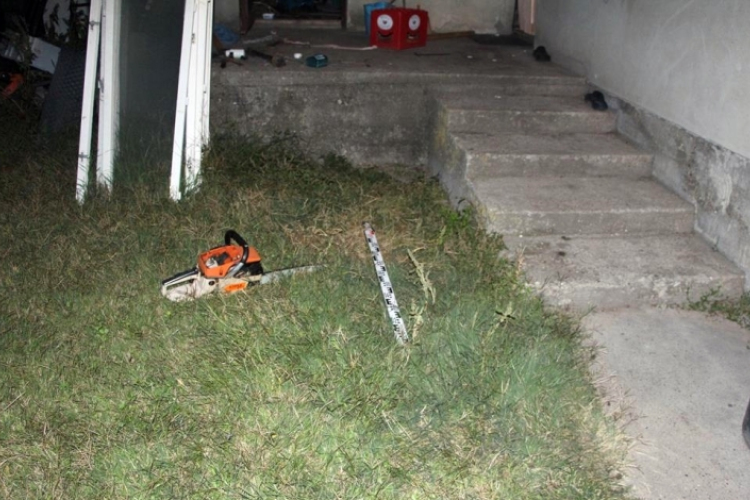 Libát és kocsit lopott 