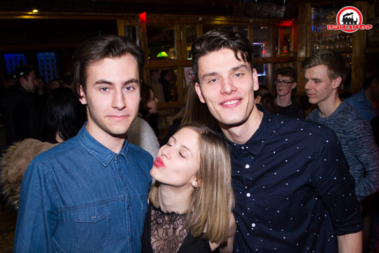 LAPOS_BULIFOTÓK_02_17