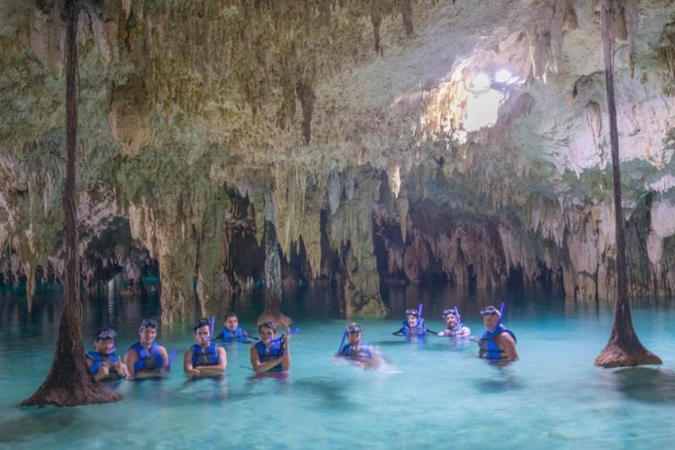 Rátaláltak a világ legnagyobb barlangrendszerére