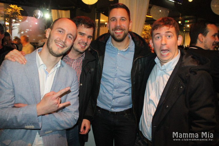 2016.11.19. Mamma Mia Szombati Video Disco Dj:Hubik Fotók.árpika