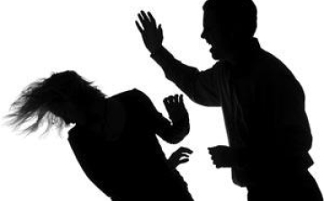 „Lefejelte” volt élettársát 