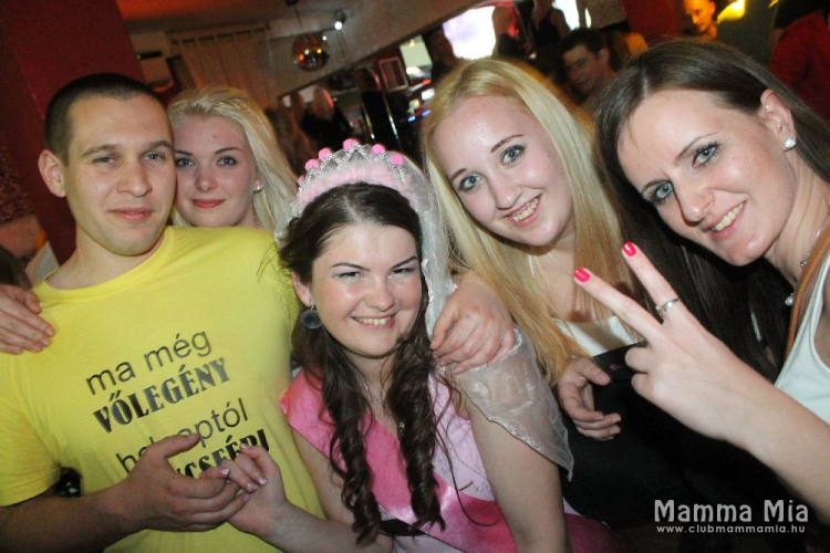 2015.04.18 Mamma Mia Video Disco Dj:Hubik Fotók:árpika