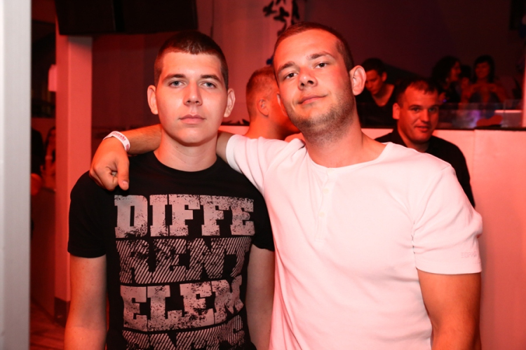 Club Mundo -  House Classic w/ Sterbinszky   Newl 2013.06.15. (szombat)