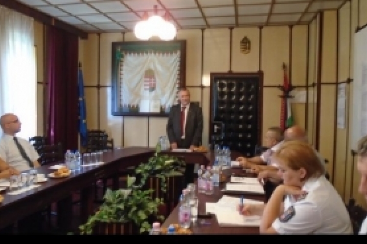 Egyeztető Fórumot tartott a  Megyei Rendőr-főkapitányság és a Roma Nemzetiségi Önkormányzat Győrben