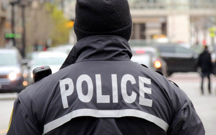 Direkt a kórháznak hajtott és felgyújtotta magát