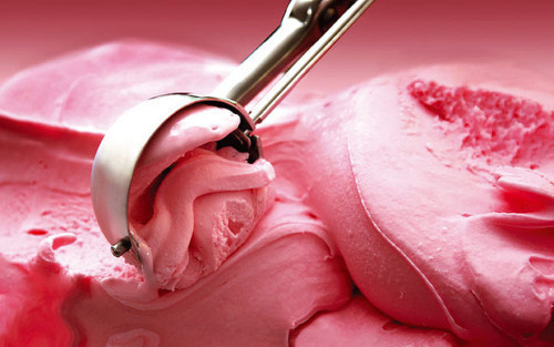 Az idei év fagylaltja: málna vörösbor-eszenciával