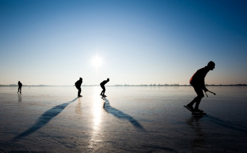 Korcsolyázás, csúszkálás - csak óvatosan! 