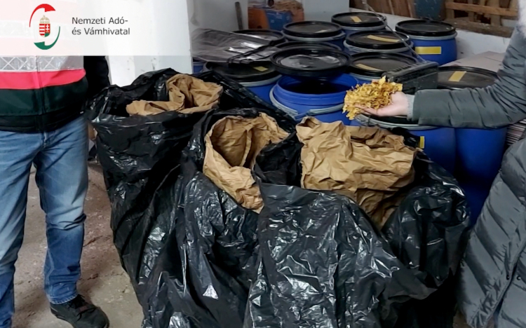 Összehangolt akcióban csaptak le