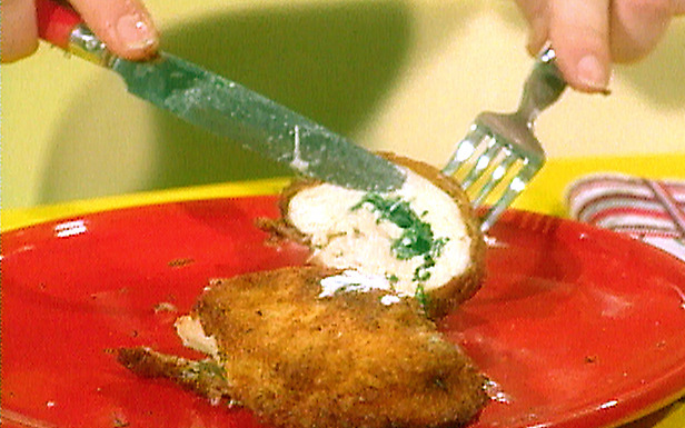 Pengét talált az egyéves gyerek ebédjében!