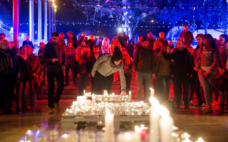 Francia miniszterelnök: nem tudni hány elkövető volt