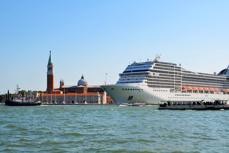 Örökre kitiltják az óceánjárókat Velencéből