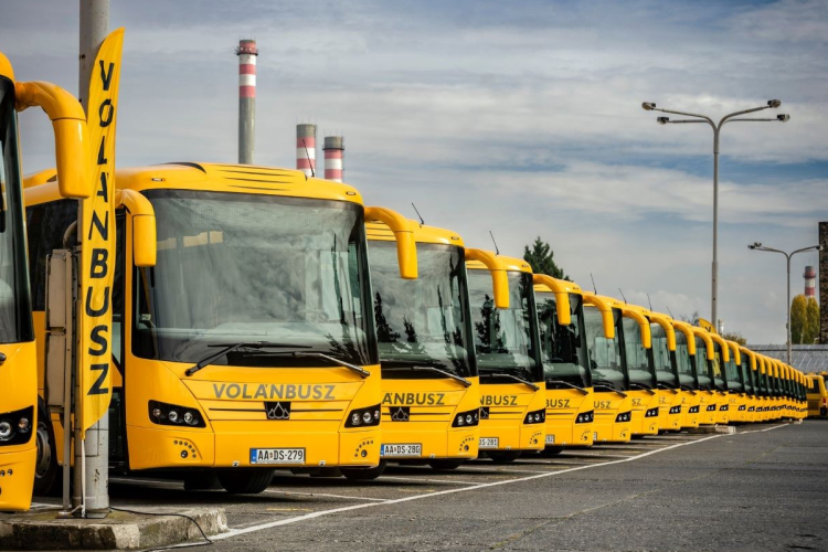 Száz új Credobus áll csatasorba a Volánbusznál