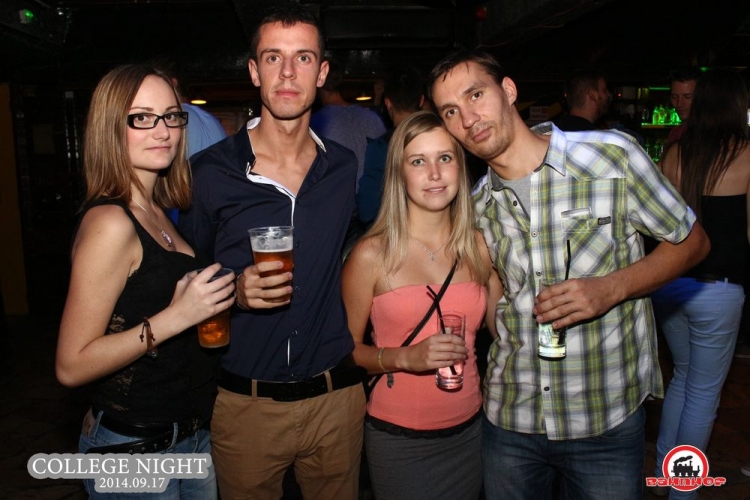 2014.09.17.Szerda - College Night Party