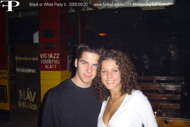 ARCHIV - Black or White Party a Lapos Tanszéken 2005-ből...