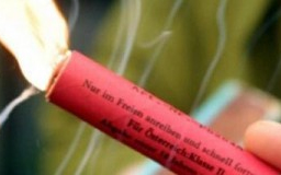 Ketten sérültek meg pirotechnikai eszközöktől Győr megyében