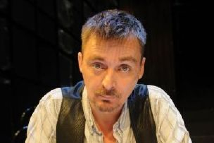 Két helyen többféle szerepben– riport  Ungvári István színművésszel