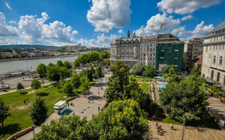 Bámulatos panorámapont nyílik a Belvárosi Plébániatemplomban