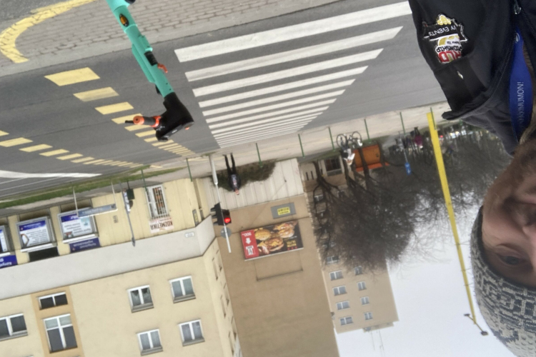 Luxus a köbön: 200 Ft-ért vártam alkalmanként a lámpánál a zöldet a bérelt e-rollerrel