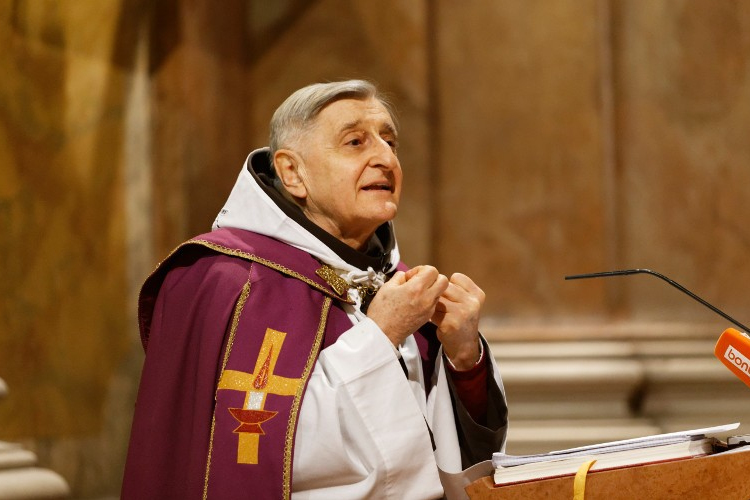 A társadalom söpredékének tartanak bennünket, pedig gyönyörű szolgálat – vallja egy ferences szerzetes