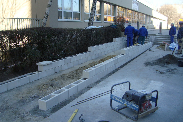 Rámpa épül az akadálytalan közlekedés érdekében