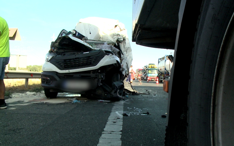 Tragédia az M1-es autópályán Győrnél