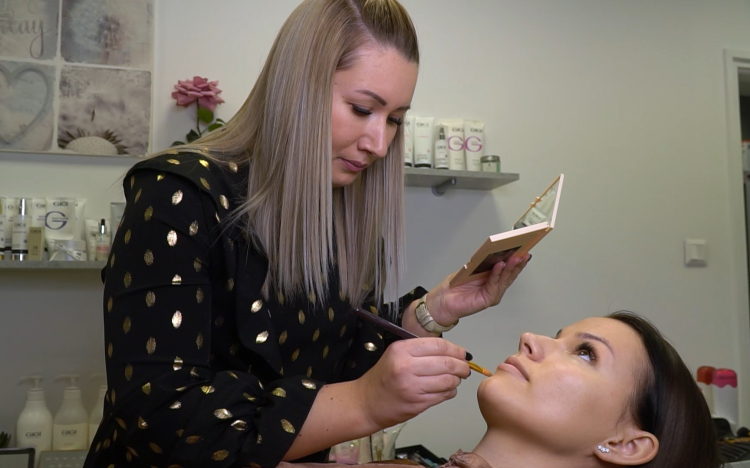 Mutatjuk, hogyan készül az alkalmi smink