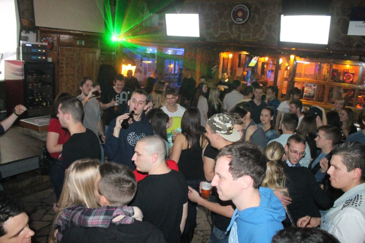 2014.12.02 Lapos-Bahnhof Drop The Chees Dj:Lisztes fotók:árpika 