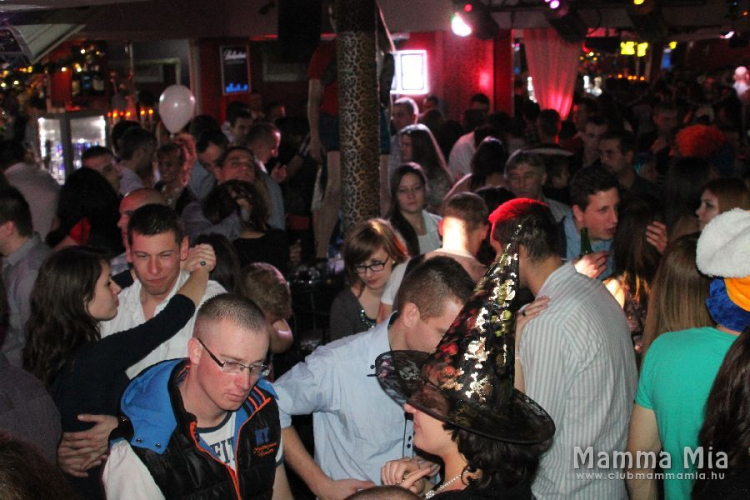 2013.12.31.Szilveszter Mamma Mia Dj:Balage Fotók:árpika