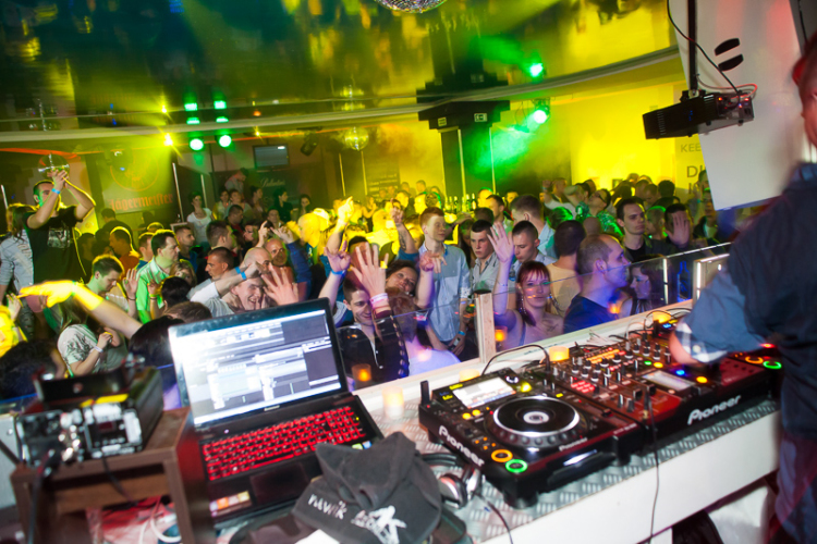 Club Neo (Győr) - Newik 33th Birthday Party - 2014. április 12. (szombat)