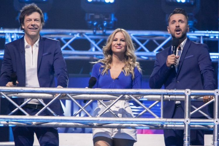 Tillának búcsút intettek