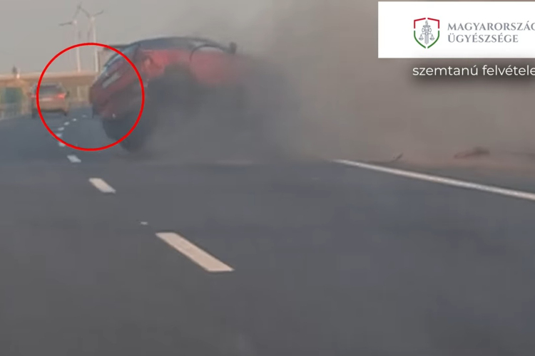 Felborította az előtte haladó autót, majd továbbhajtott
