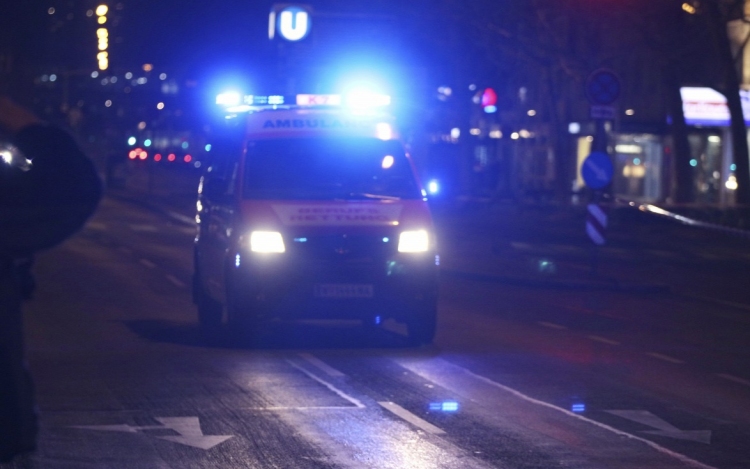 Késes támadássorozat Bécsben- Négyen súlyosan megsérültek