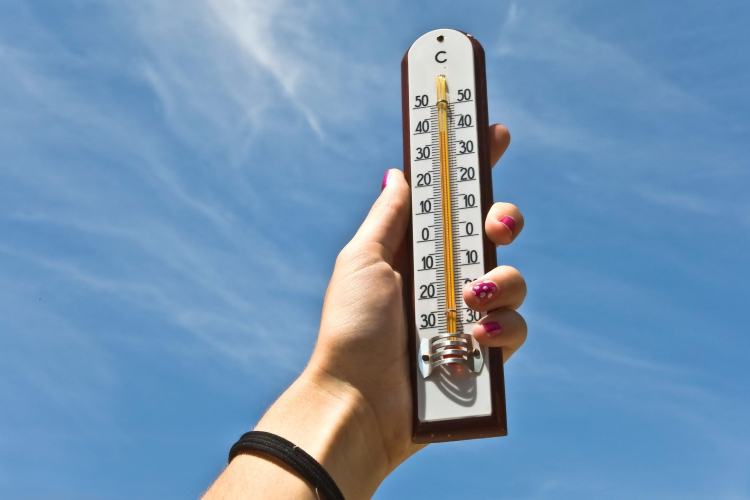 Jön a nyár! 27 fok is lehet ma