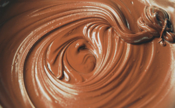 A csoki illata a romantikus regények felé tereli a könyvesbolt vásárlóinak figyelmét