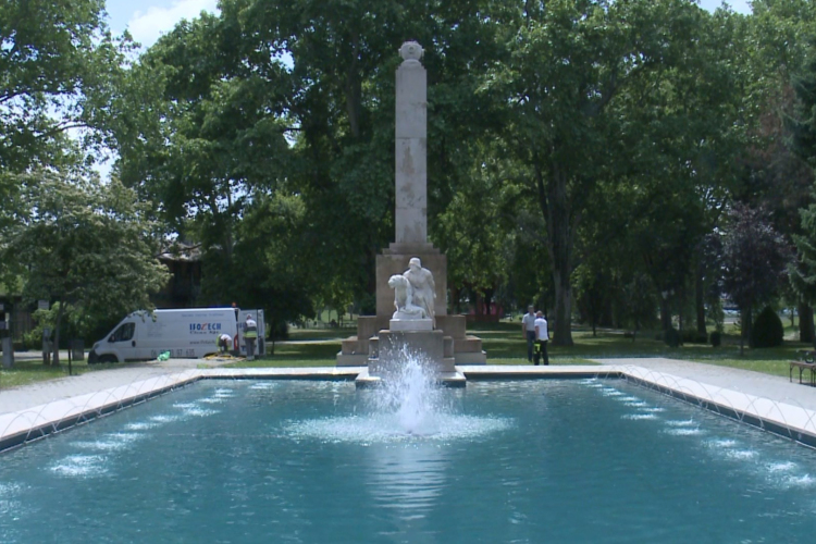 Méltóképpen emlékeznek meg a hősökről Győrben