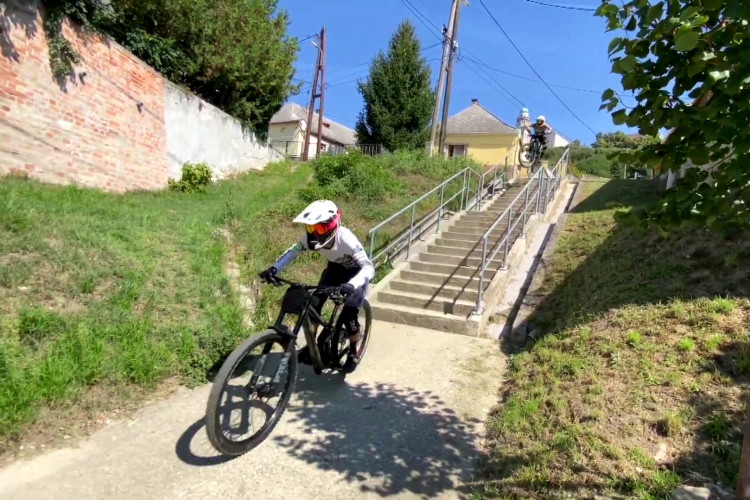 Extrém kerékpáros verseny Pannonhalmán