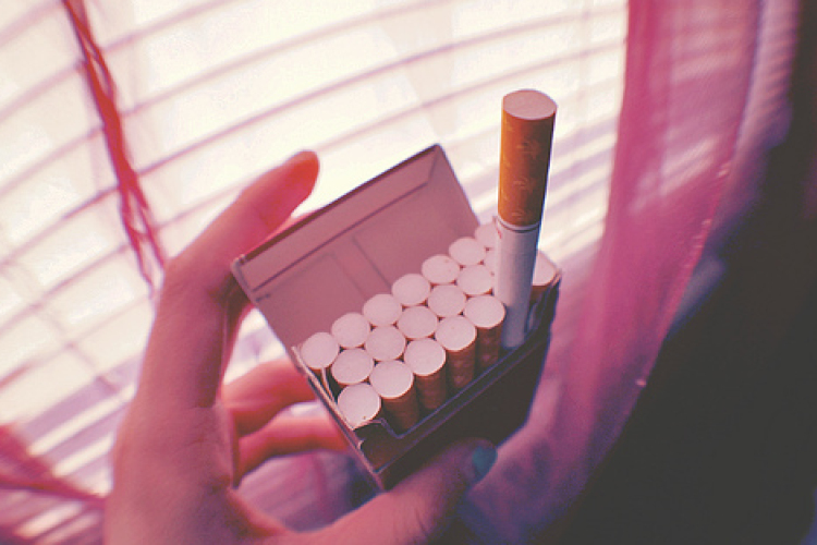 Beszélő cigis doboz a leszokásért