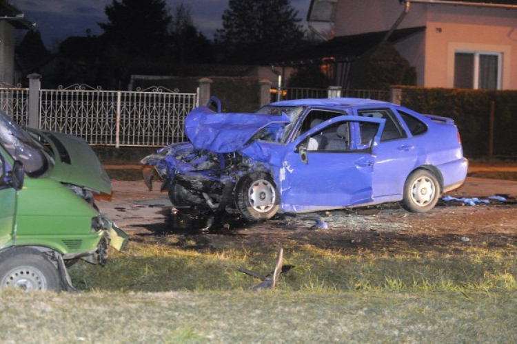 Viszkisüveget posztolt a Facebookra, majd a halálba menekült autójával