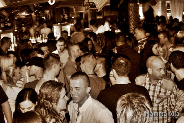 2014.05.17.Szombat Mamma Mia Video Disco Dj:Hubik Fotók:árpika