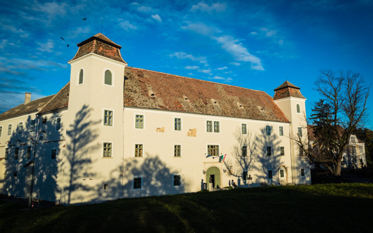 Hiánypótló képzést indít a Széchenyi István Egyetem