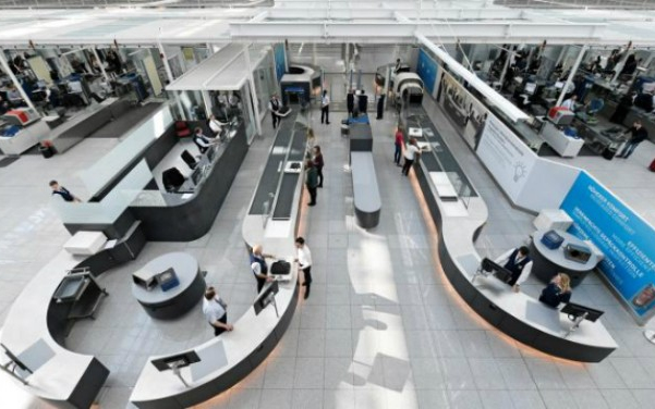 Hamarosan nem kell már vetkőzni a repülőtéren 