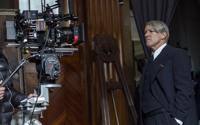 Megcsalta a nőket a híres festő