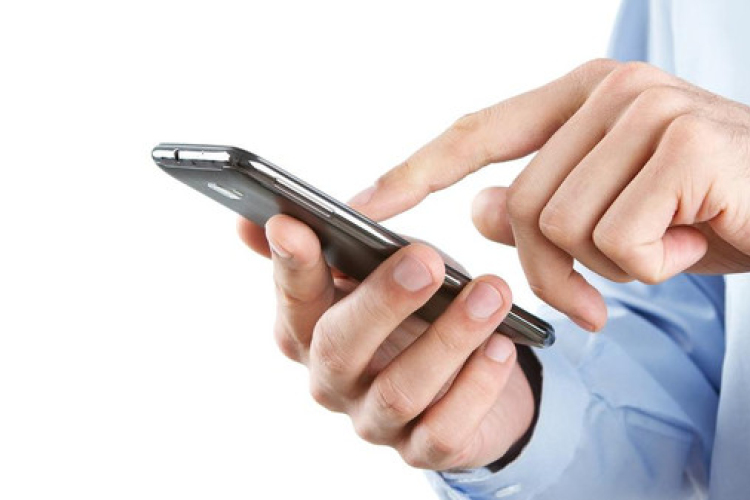 A hónap közepétől megszűnik a roamingdíj az EU-n belül 