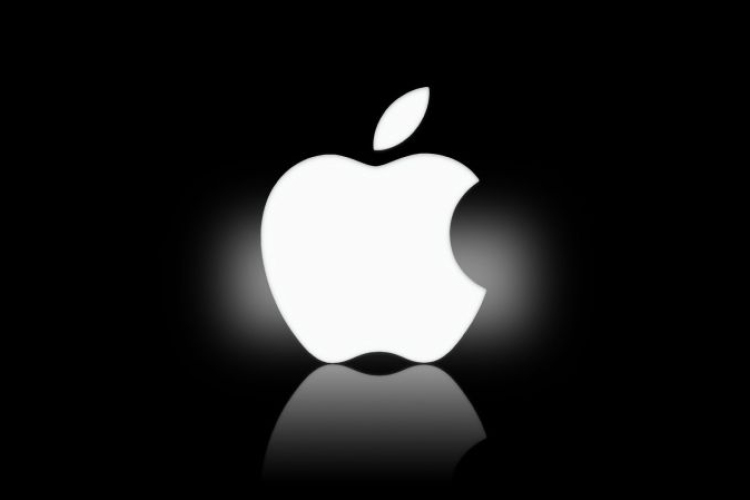 Adócsalással és pornográfiával vádolják az Apple-t