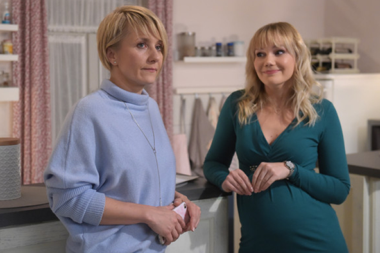 Állapotosan tér vissza Kardos Eszter a Barátok köztbe